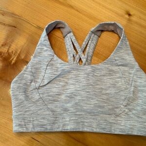 Lululemon Free to be Me Bra Size 8 DD space grey. No pads, excellent condition